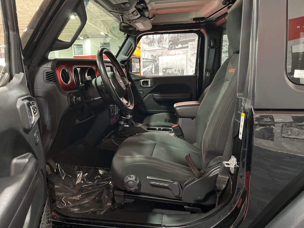 Used 2018 Jeep Wrangler Rubicon AWD/4WD image 10