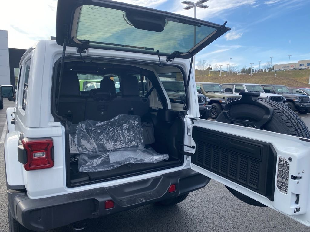 New 2026 Jeep Wrangler Sahara image 18