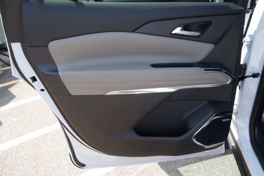 New 2026 Chevrolet Traverse LT w/ Enhanced Driving Package image 31