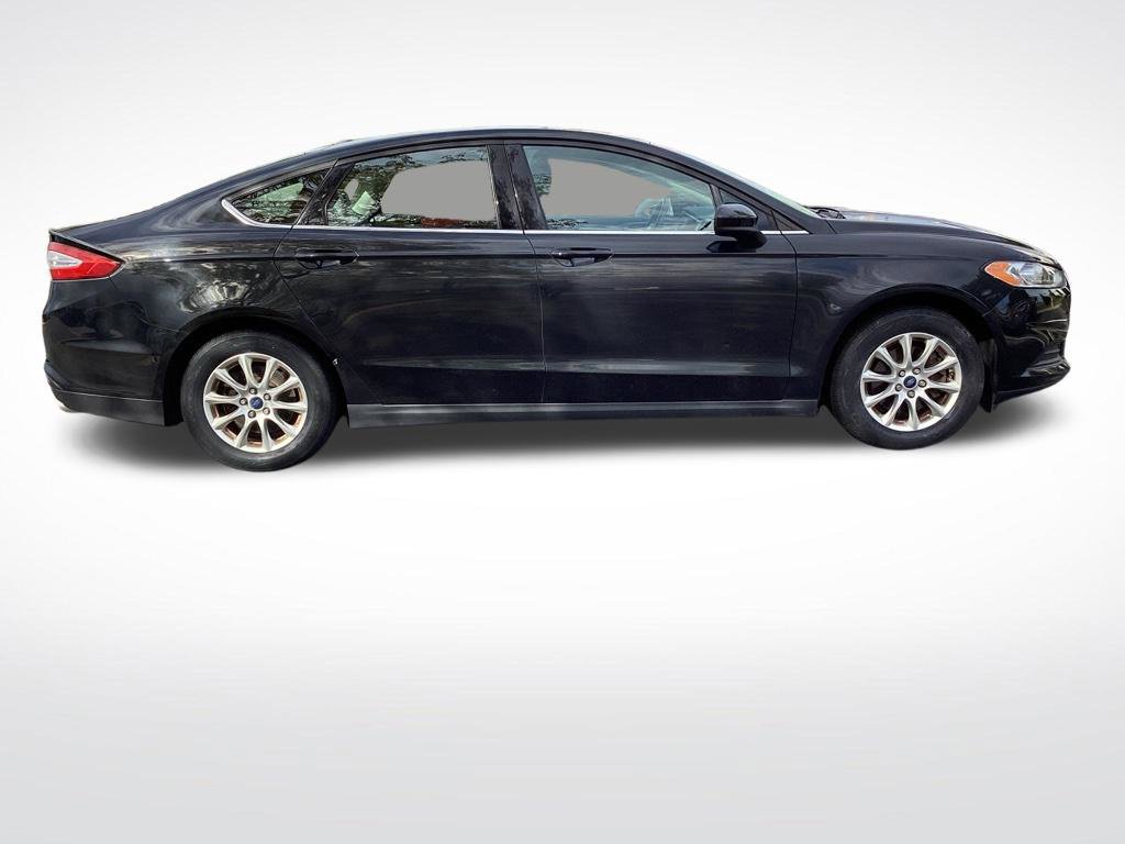 Used 2015 Ford Fusion S FWD image 10