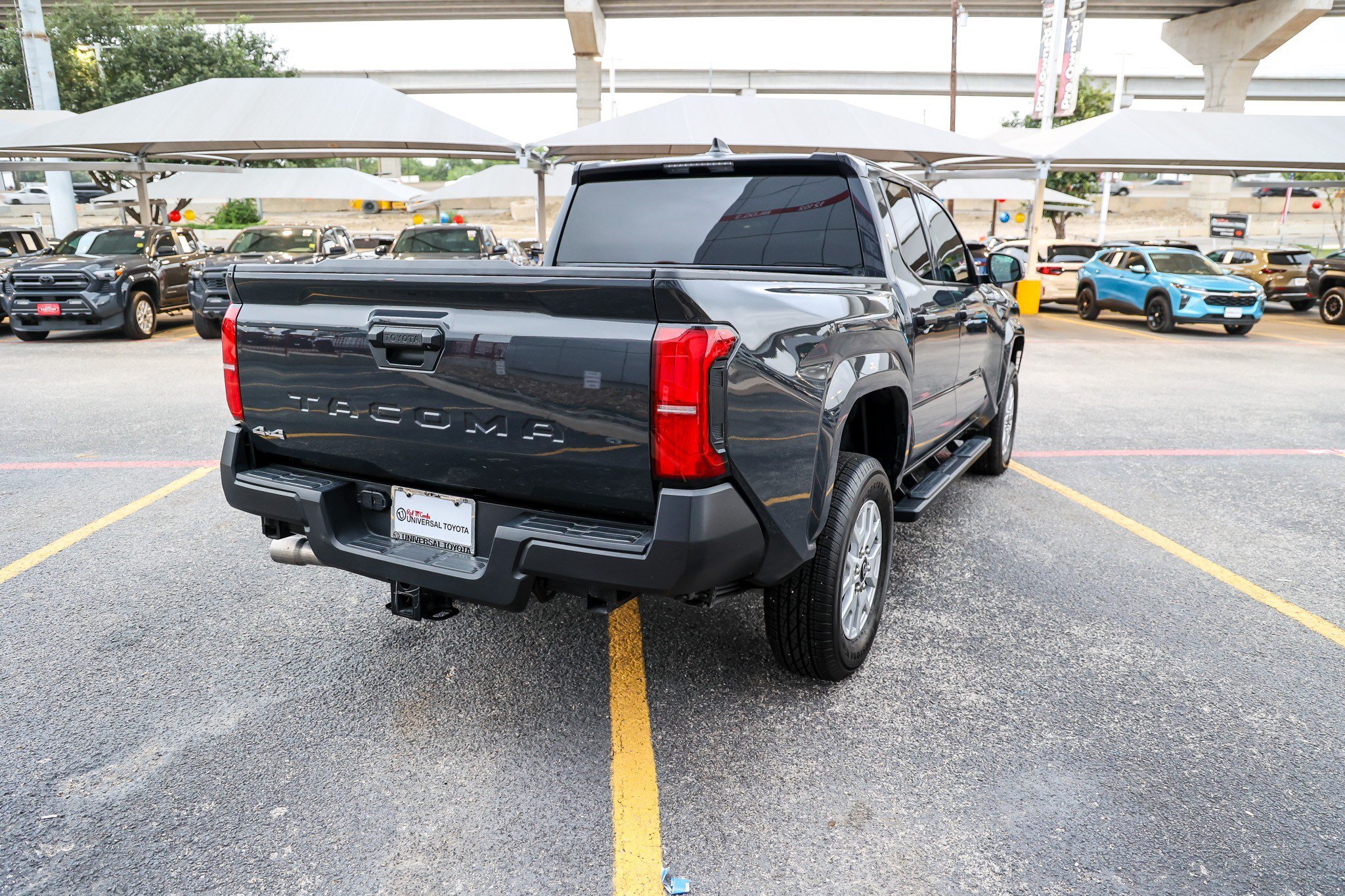 Certified 2025 Toyota Tacoma SR AWD/4WD image 7