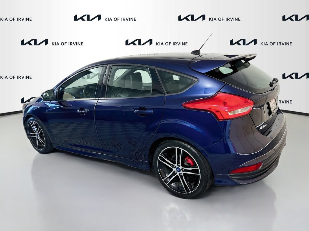 Used 2017 Ford Focus ST w/ Equipment Group 402A FWD image 5