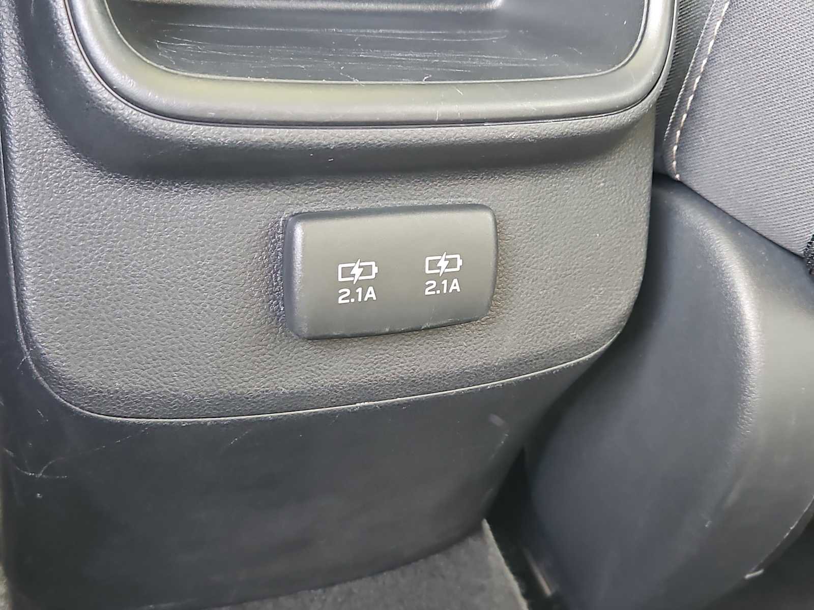 Used 2021 Subaru Outback Premium image 12