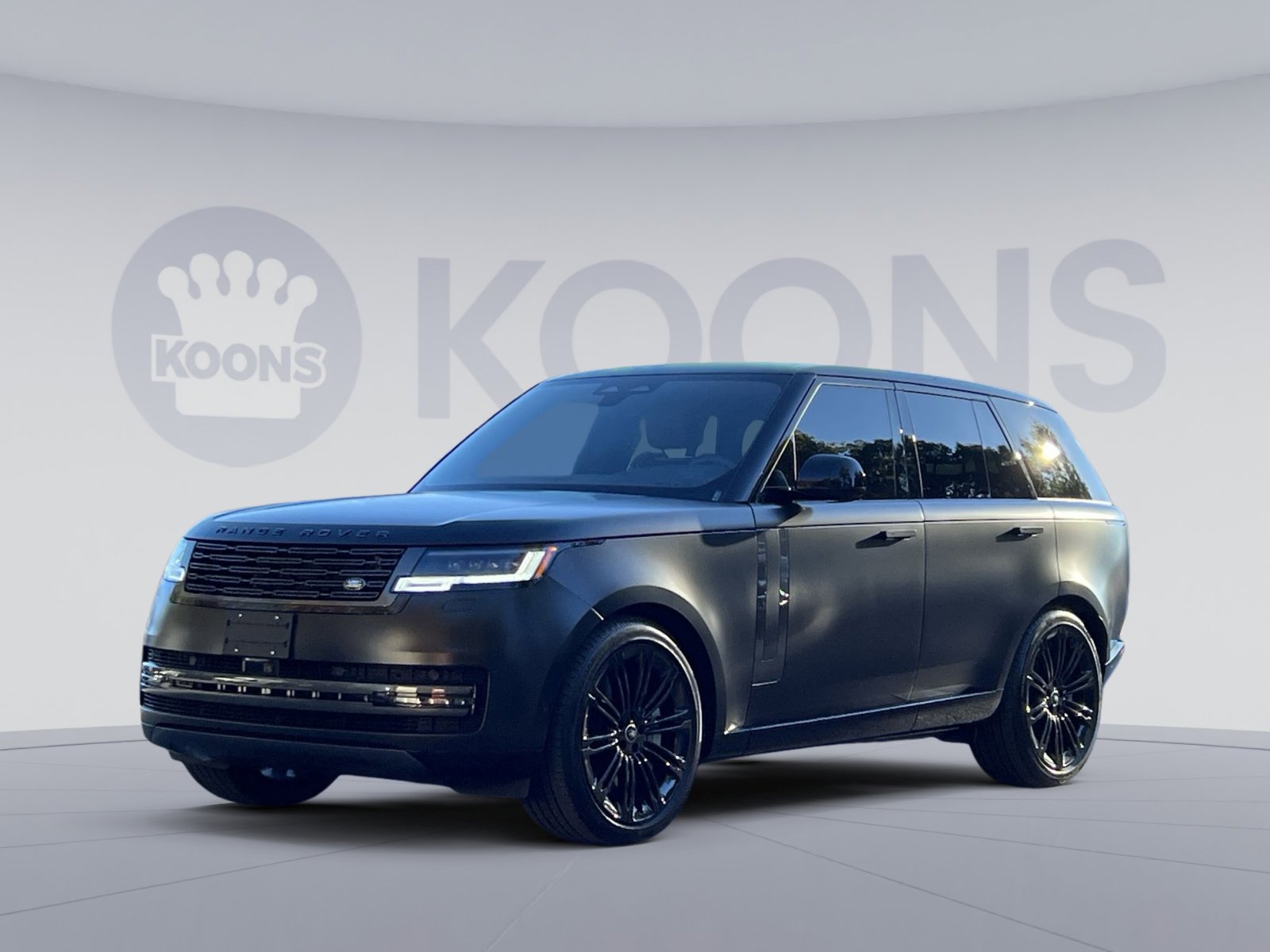 Used 2025 Land Rover Range Rover SE