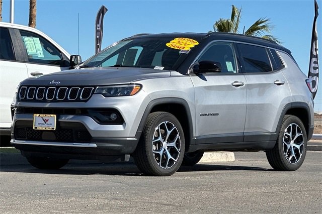 Certified 2024 Jeep Compass Limited image 11