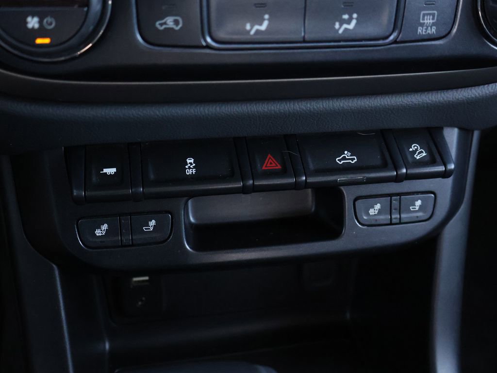 Used 2018 Chevrolet Colorado Z71 image 27