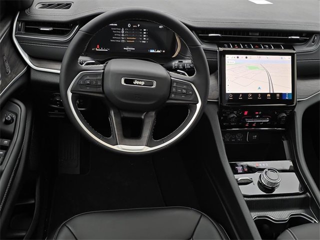 New 2025 Jeep Grand Cherokee L Limited image 6