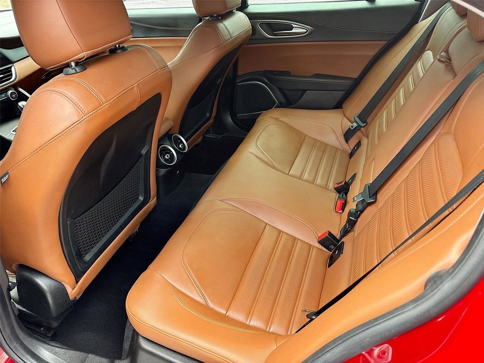 Used 2019 Alfa Romeo Giulia Ti Sport w/ Quick Order Package 22U Sport RWD image 24