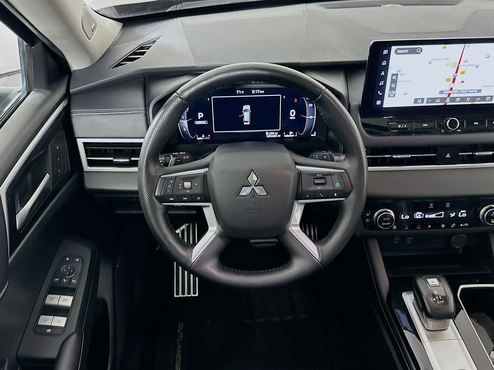 Used 2025 Mitsubishi Outlander SEL FWD image 18