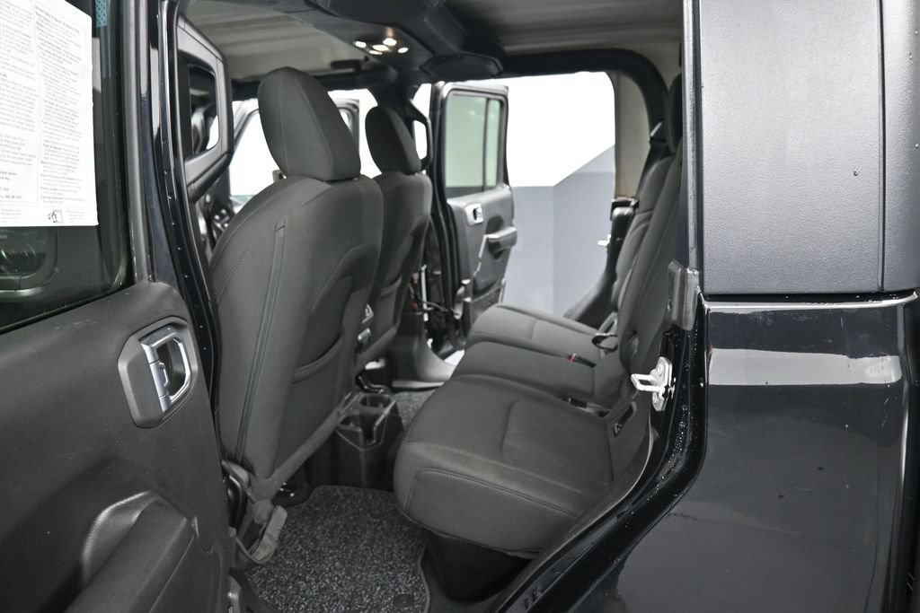 Used 2023 Jeep Gladiator Sport AWD/4WD image 26