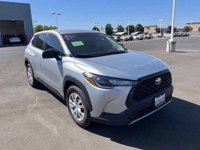 Used 2025 Toyota Corolla Cross L FWD image 1