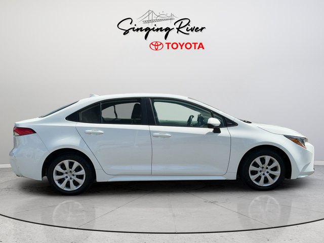 Used 2025 Toyota Corolla LE FWD image 8