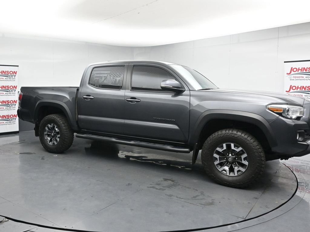 Used 2021 Toyota Tacoma TRD Off-Road w/ Technology Package AWD/4WD image 2
