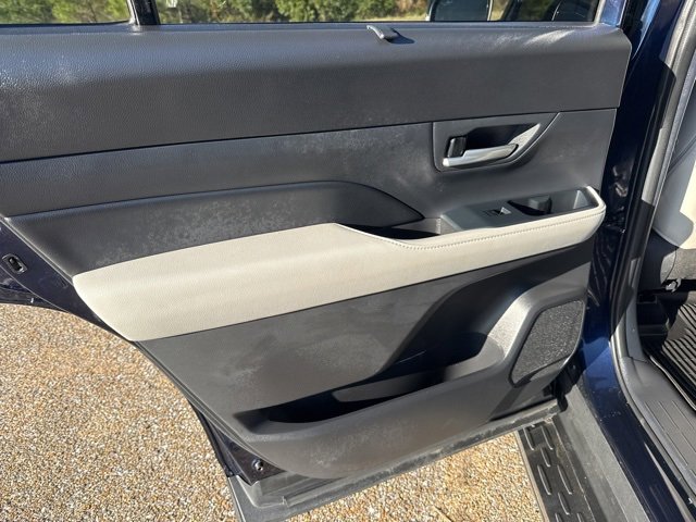 Used 2025 Toyota Grand Highlander AWD image 11