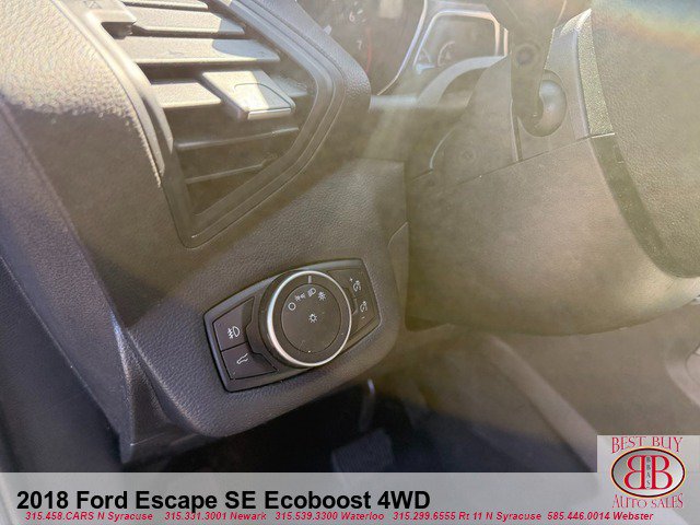 Used 2018 Ford Escape SE w/ SE Sync 3 Package AWD/4WD image 18