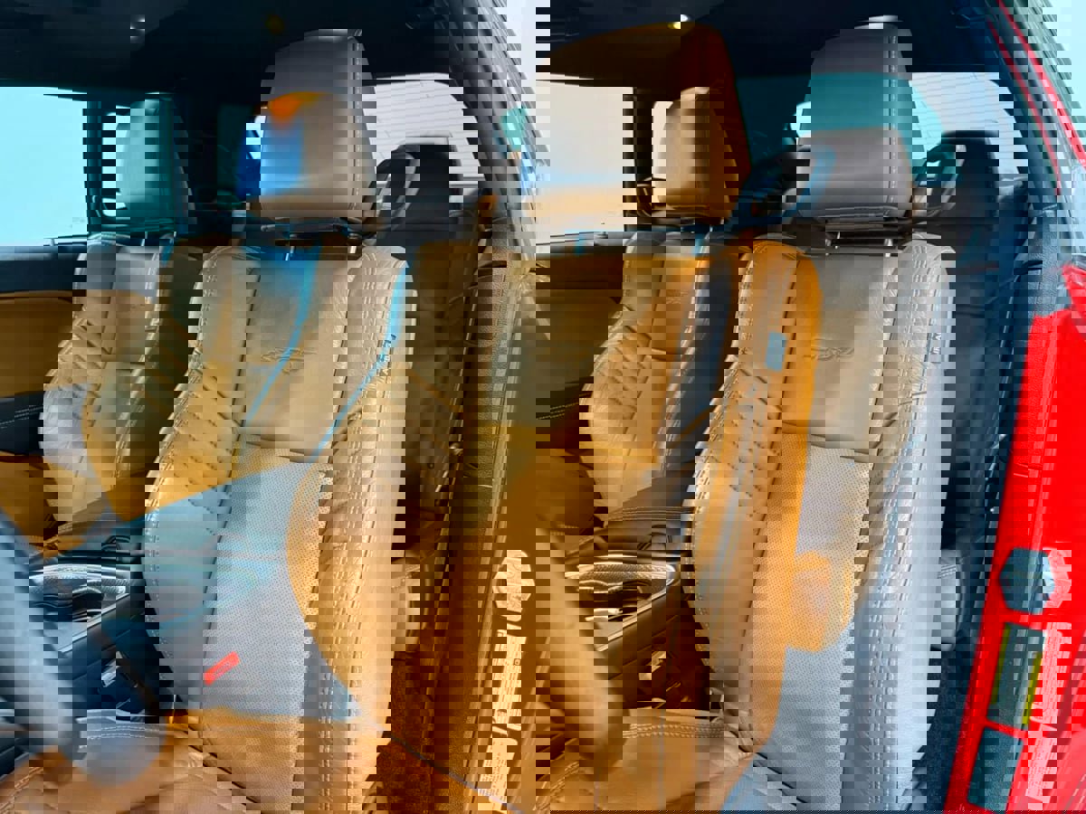 Used 2015 Dodge Challenger SRT Hellcat image 26