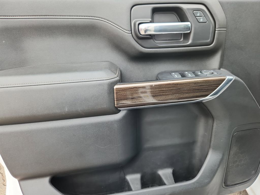 Used 2022 Chevrolet Silverado 3500 LT w/ Convenience Package image 6