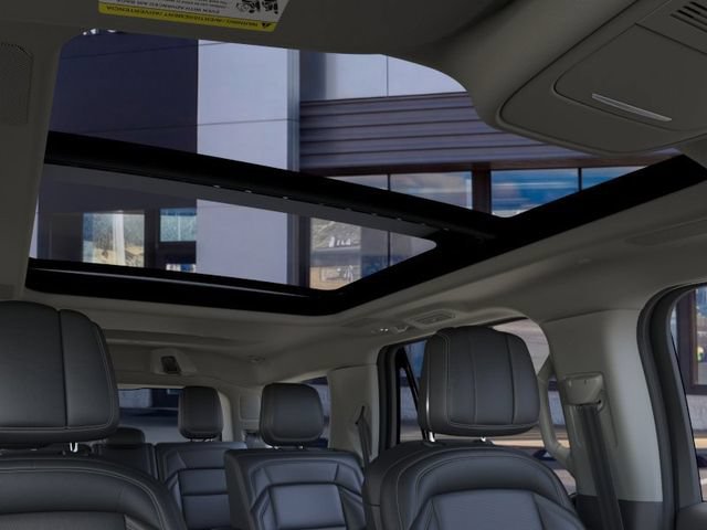 New 2026 Lincoln Navigator Reserve AWD/4WD image 57