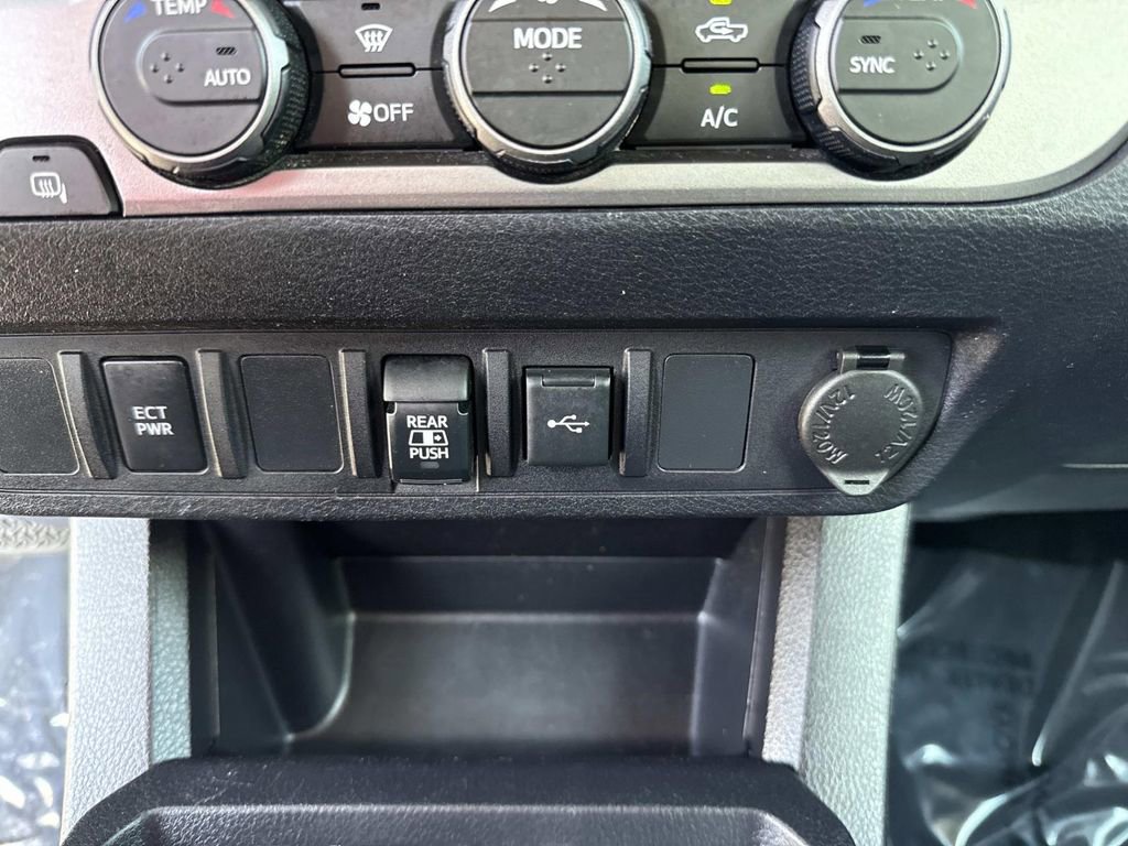 Used 2021 Toyota Tacoma SR5 image 33