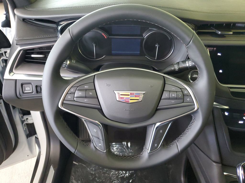New 2026 Cadillac XT5 Luxury AWD/4WD image 17