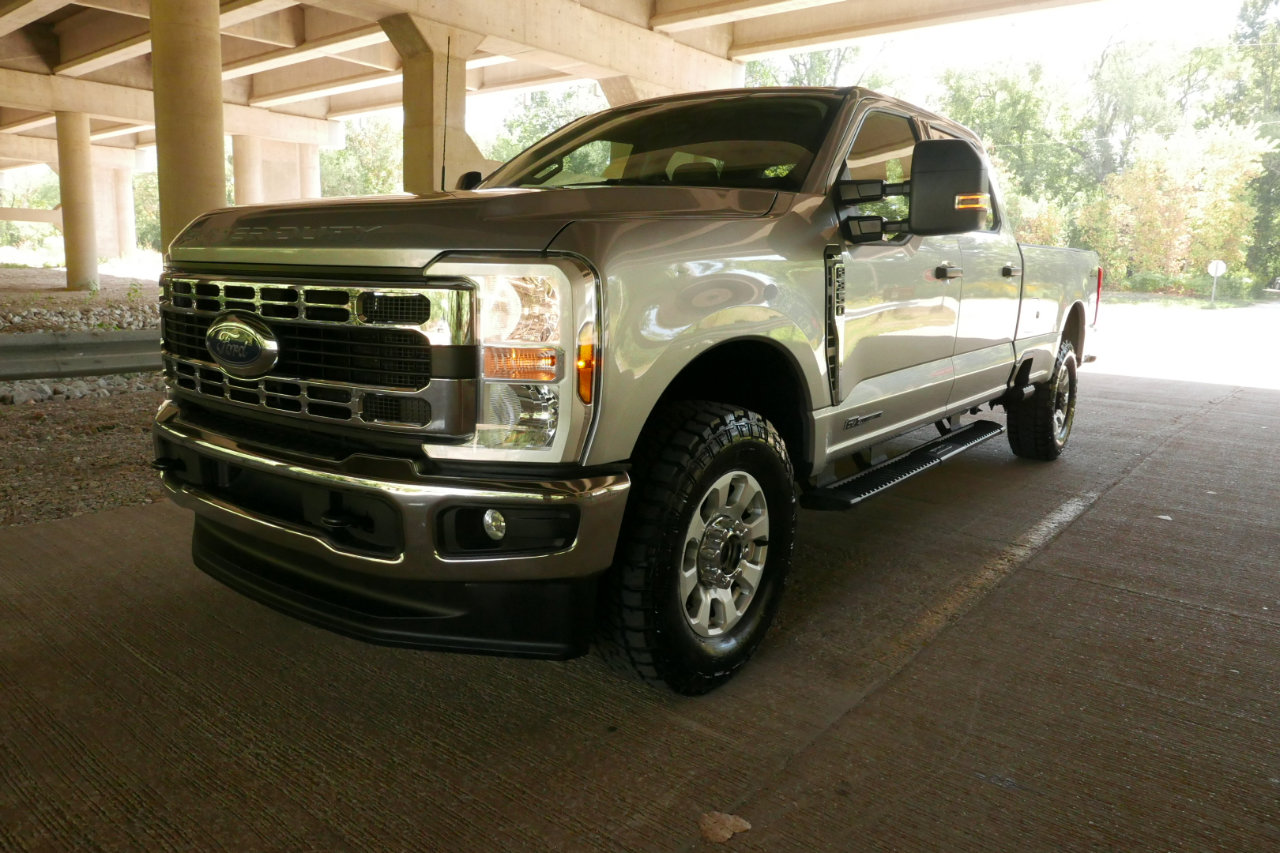 Used 2024 Ford F350 XLT image 27