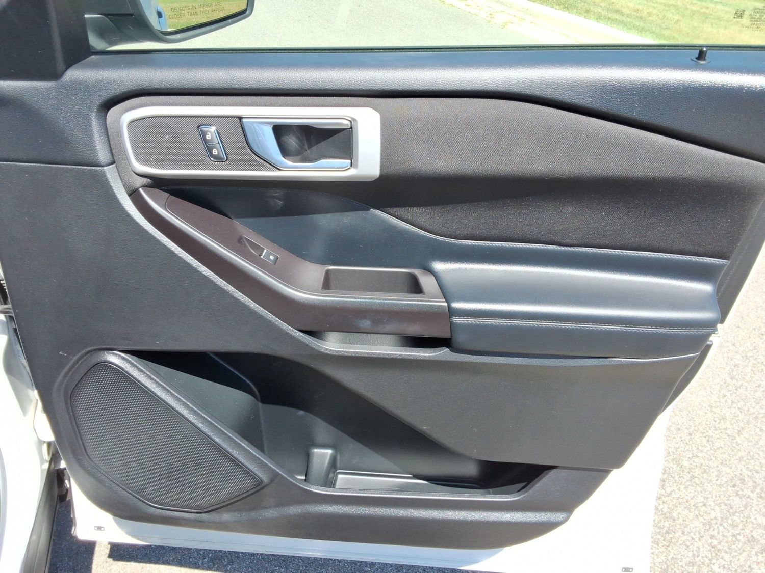 Used 2020 Ford Explorer XLT AWD/4WD image 26