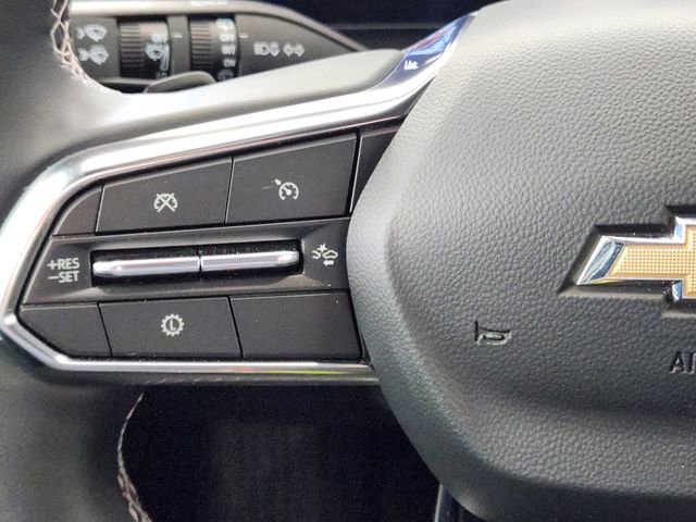 Used 2025 Chevrolet Traverse LT w/ Sun and Wheel Package image 21