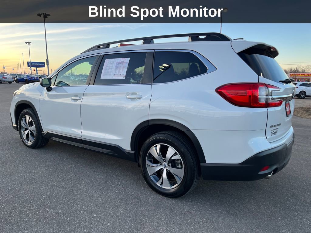 Used 2023 Subaru Ascent Premium w/ Convenience Package image 3