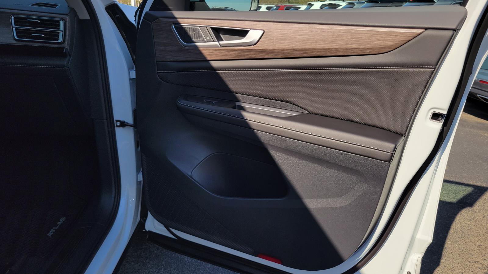 New 2026 Volkswagen Atlas SEL Premium R-Line image 43