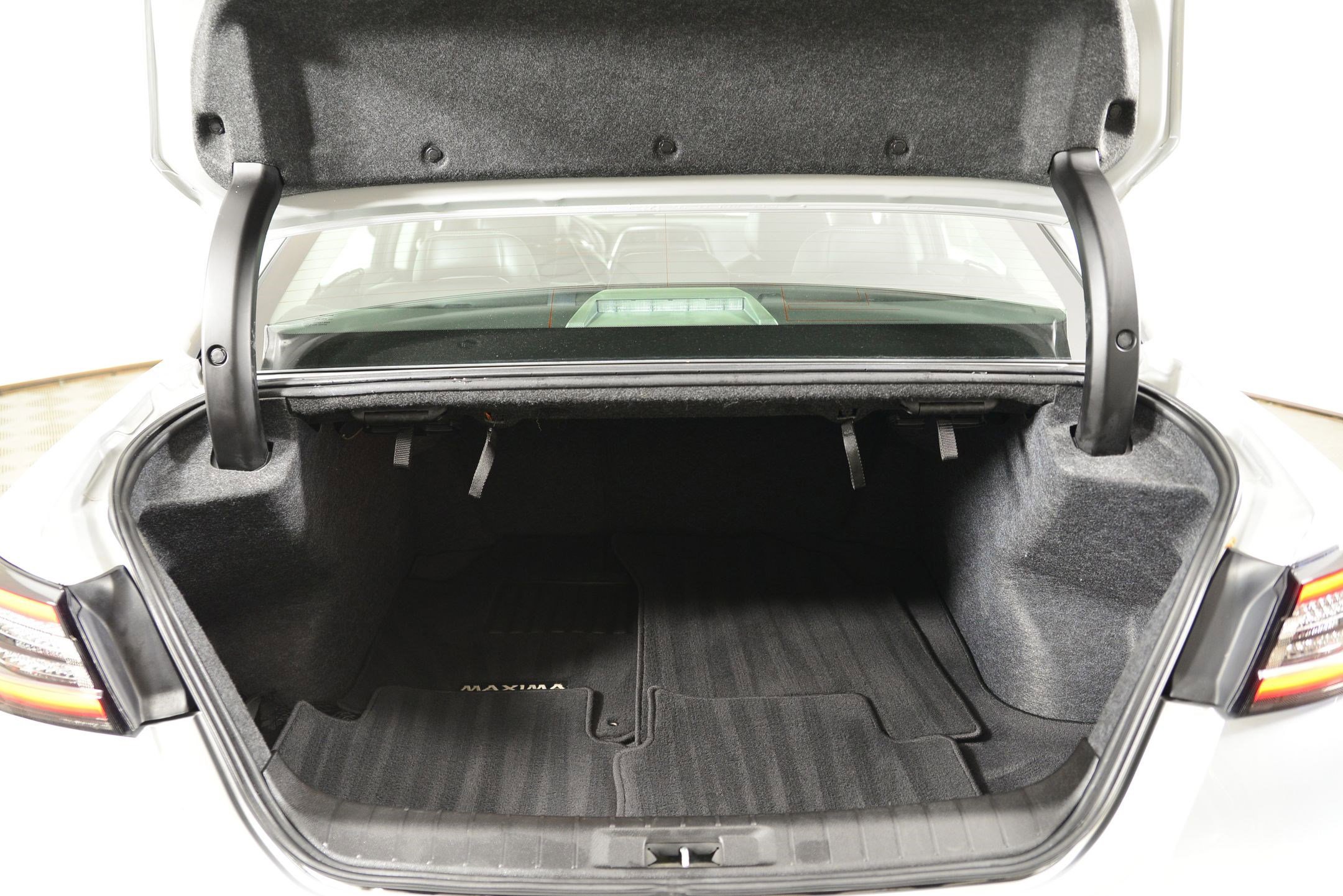 Used 2020 Nissan Maxima 3.5 SV w/ Floor Mat Group image 23