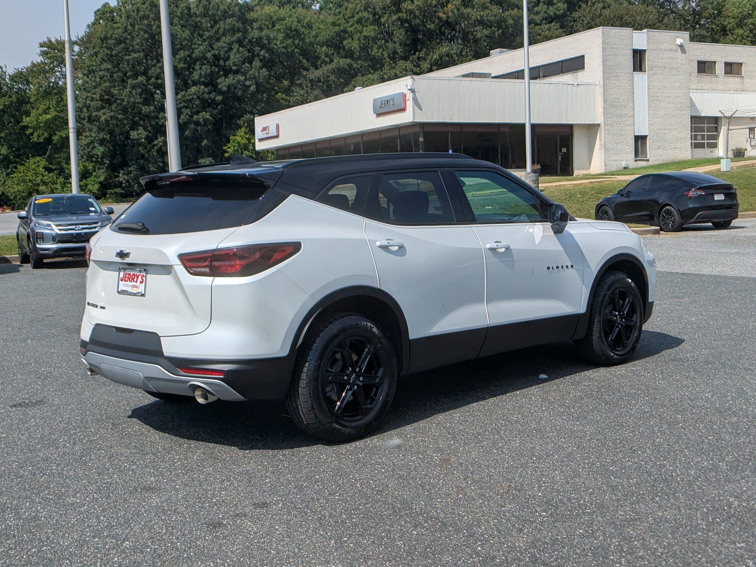 Used 2023 Chevrolet Blazer LT w/ Midnight/Sport Edition AWD/4WD image 9
