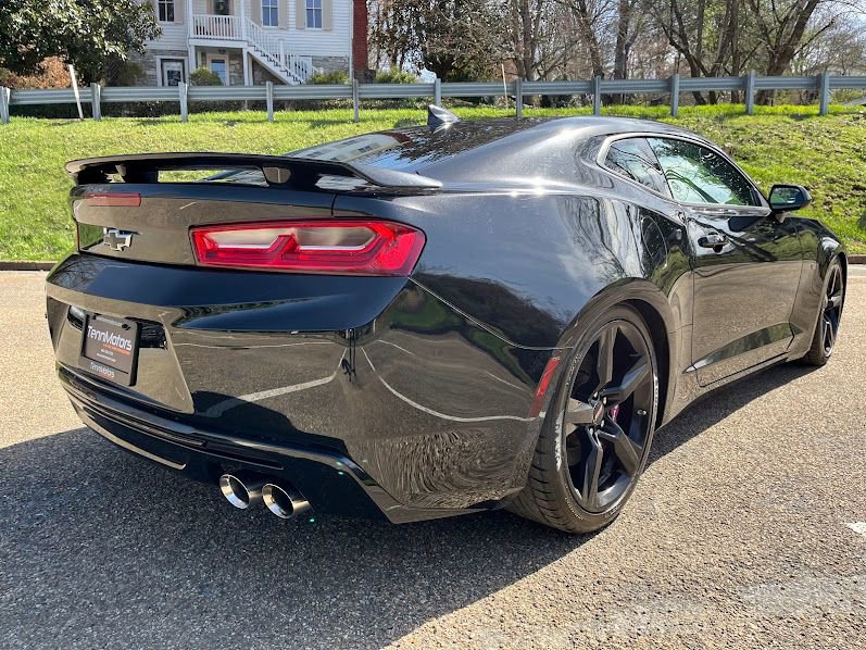 Used 2017 Chevrolet Camaro SS image 34