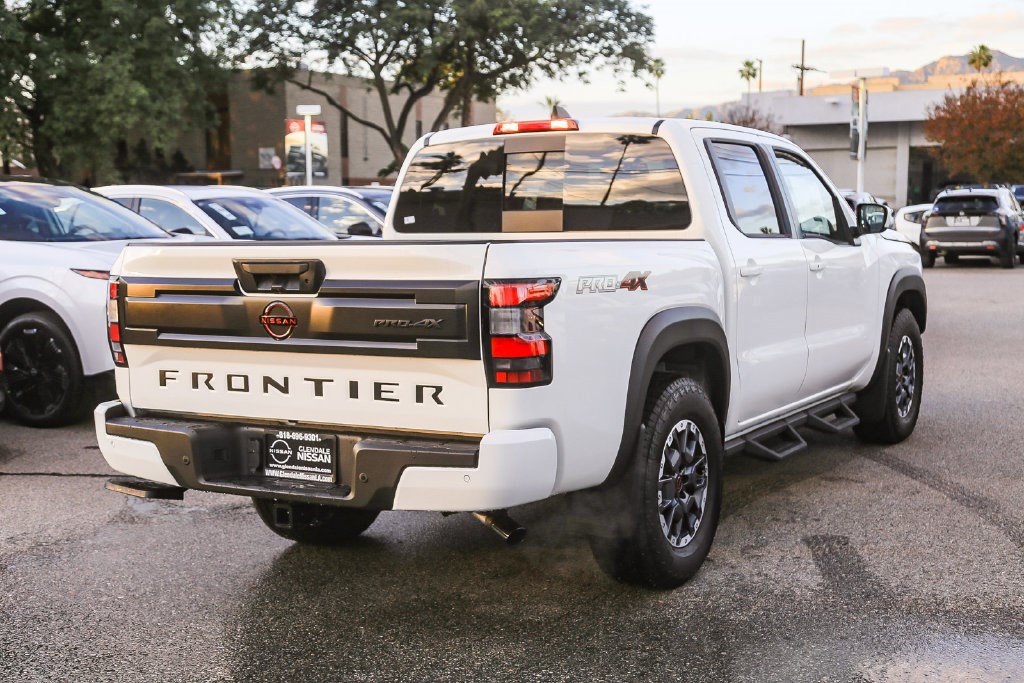 New 2026 Nissan Frontier PRO-4X w/ Tow Package AWD/4WD image 8