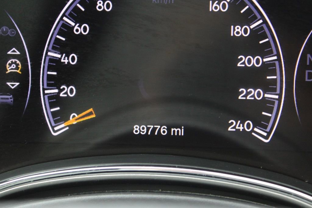 Used 2017 Jeep Grand Cherokee Altitude AWD/4WD image 37