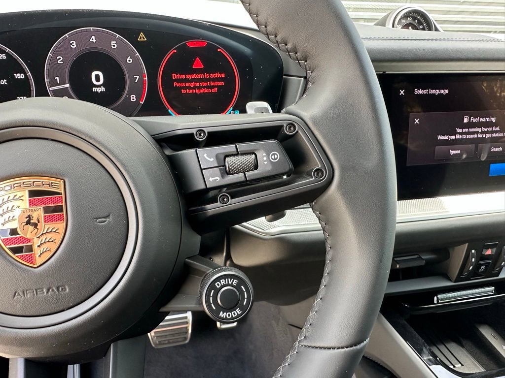 Used 2025 Porsche Cayenne S image 20