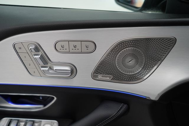 Used 2025 Mercedes-Benz GLS 450 4MATIC image 31