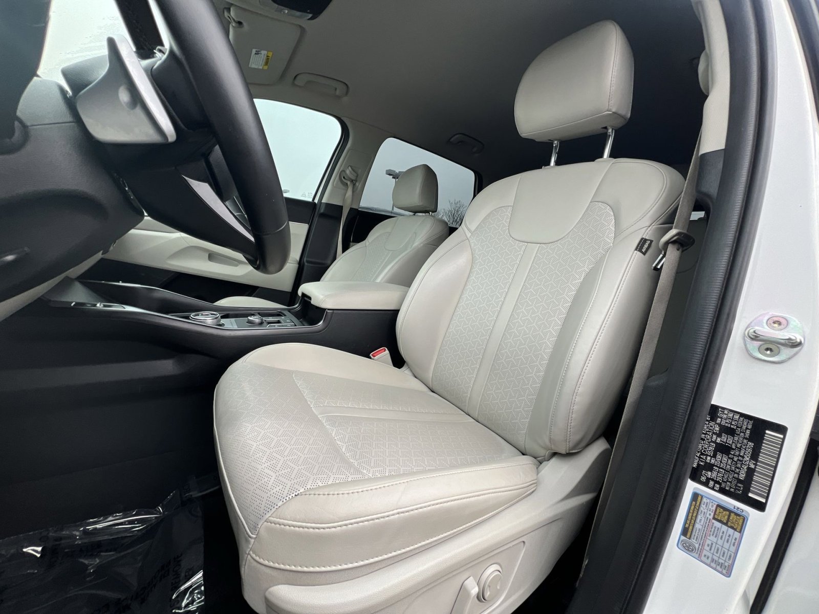 Used 2021 Kia Sorento S image 13