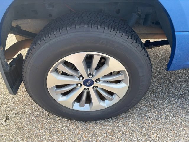 Used 2015 Ford F150 XLT w/ Trailer Tow Package RWD image 9