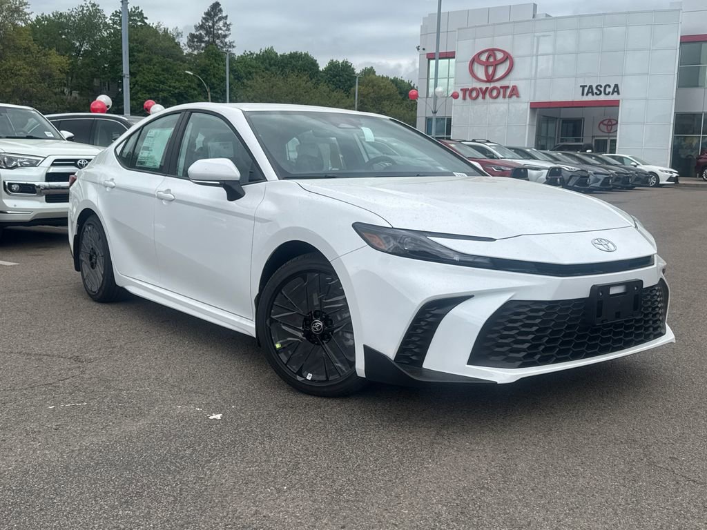New 2026 Toyota Camry SE FWD image 1