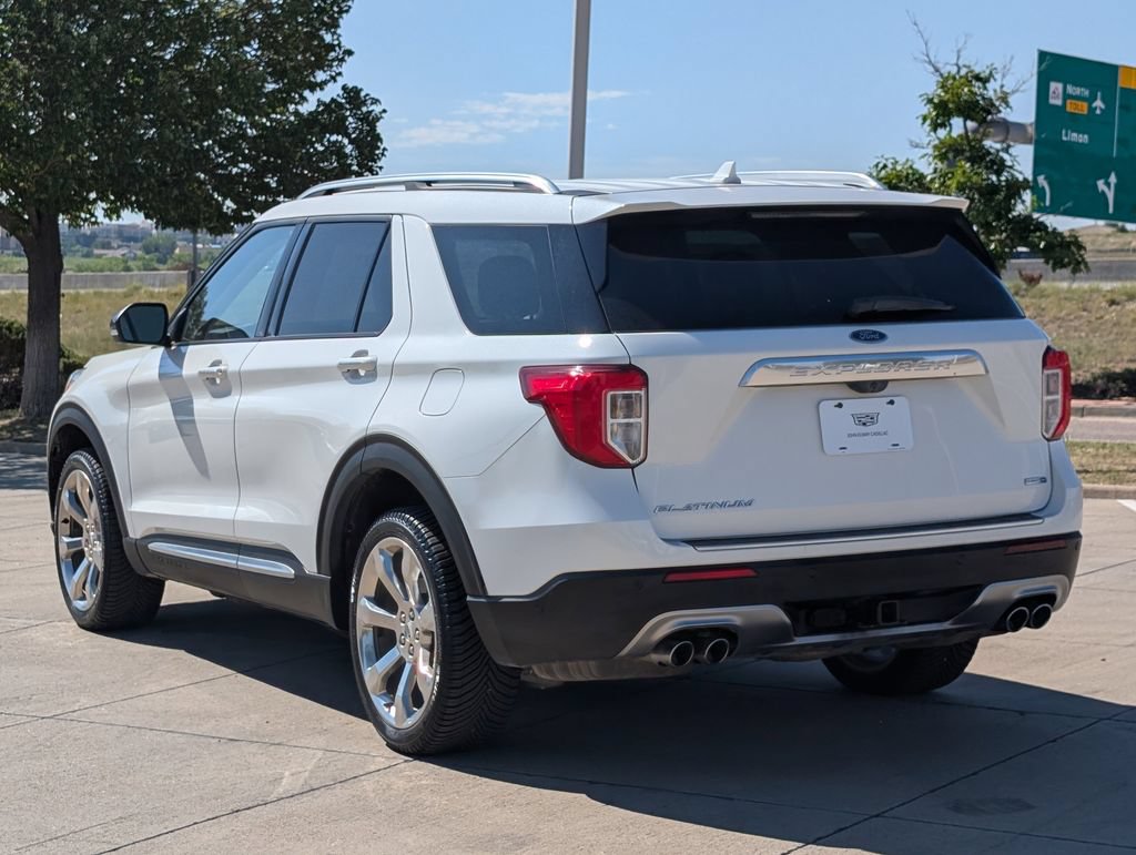 Used 2020 Ford Explorer Platinum w/ Premium Technology Package AWD/4WD image 4