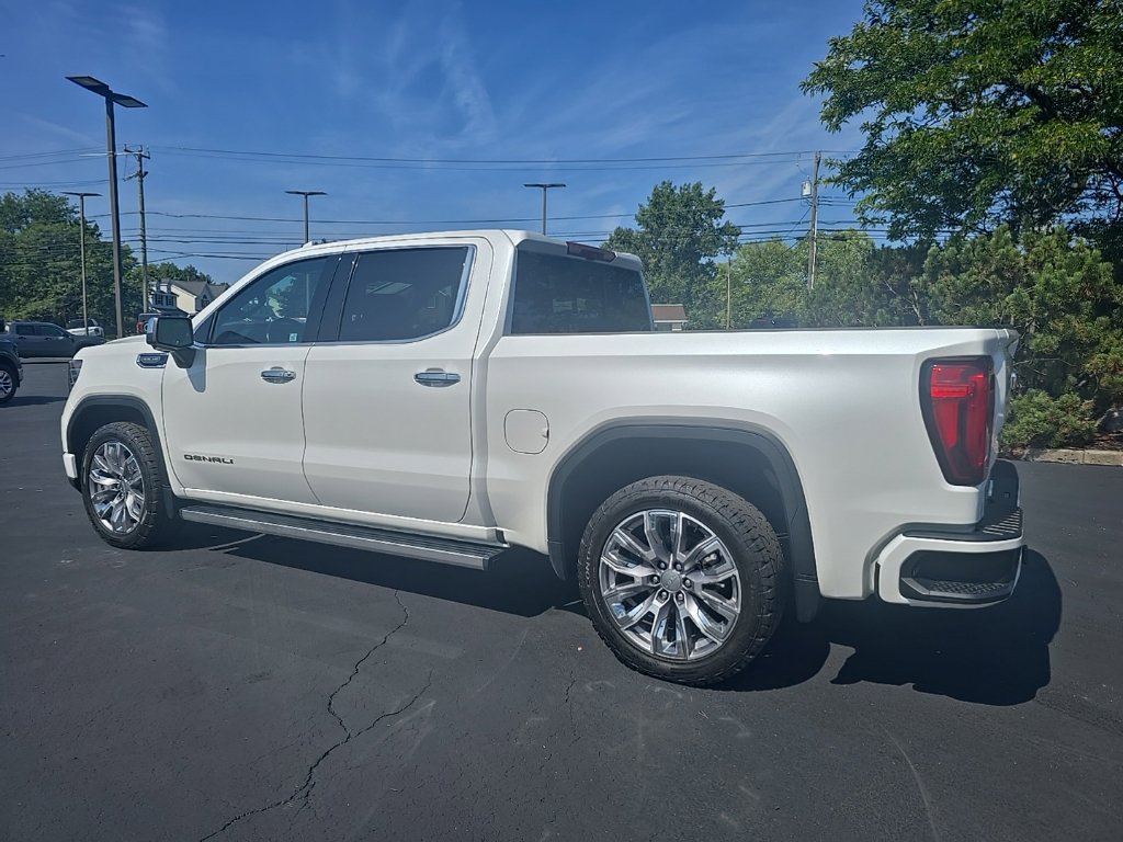 Used 2023 GMC Sierra 1500 Denali w/ Denali Reserve Package AWD/4WD image 4