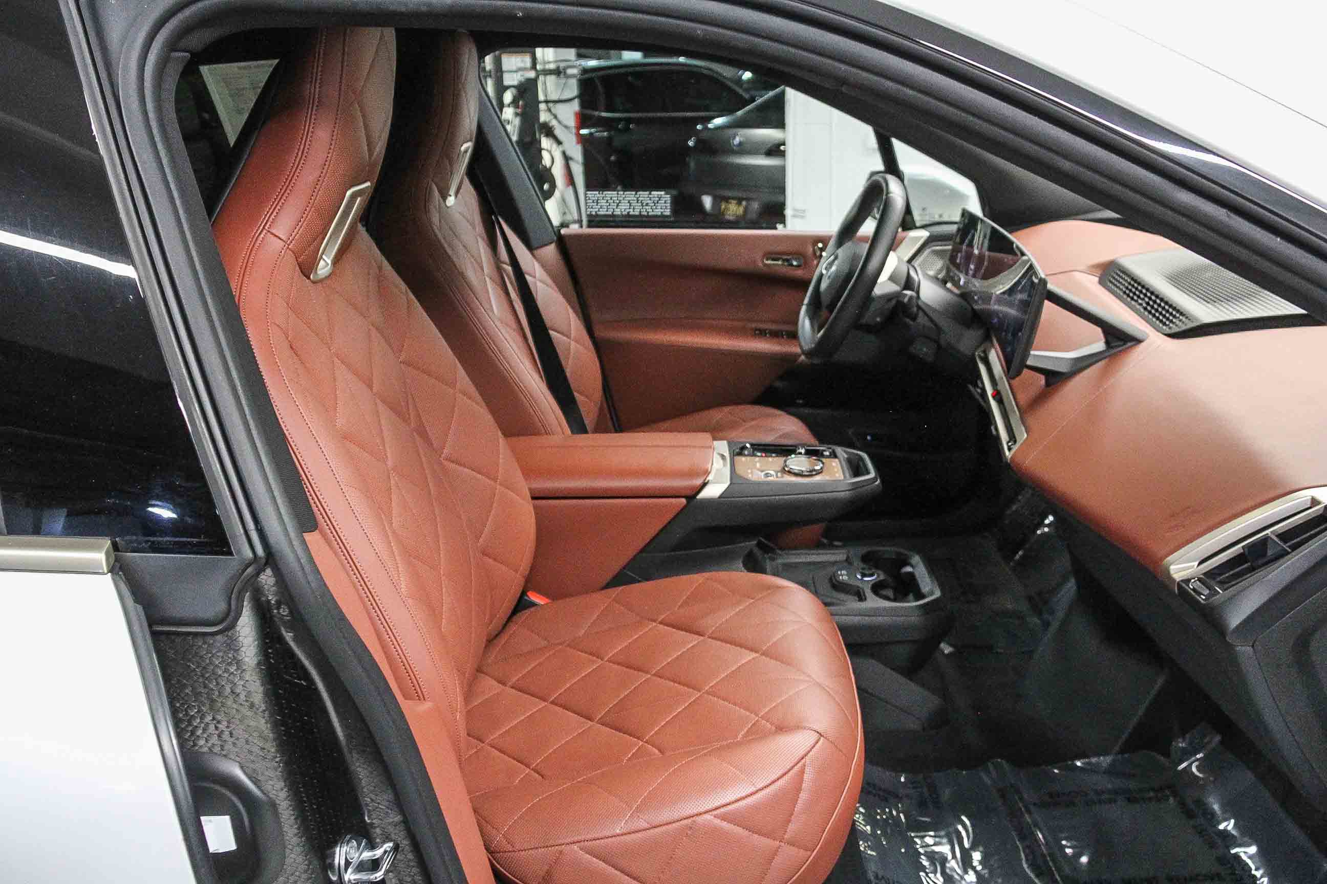 Certified 2023 BMW iX M60 w/ Executive Package AWD/4WD image 18