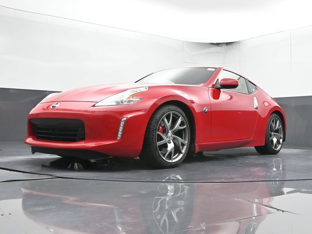 Used 2016 Nissan 370Z Coupe RWD image 39