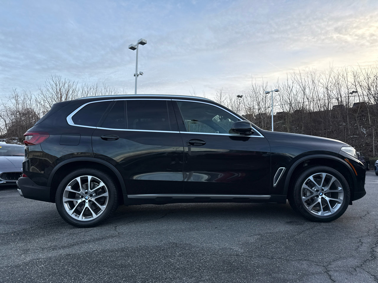 Used 2022 BMW X5 xDrive40i w/ Premium Package image 11