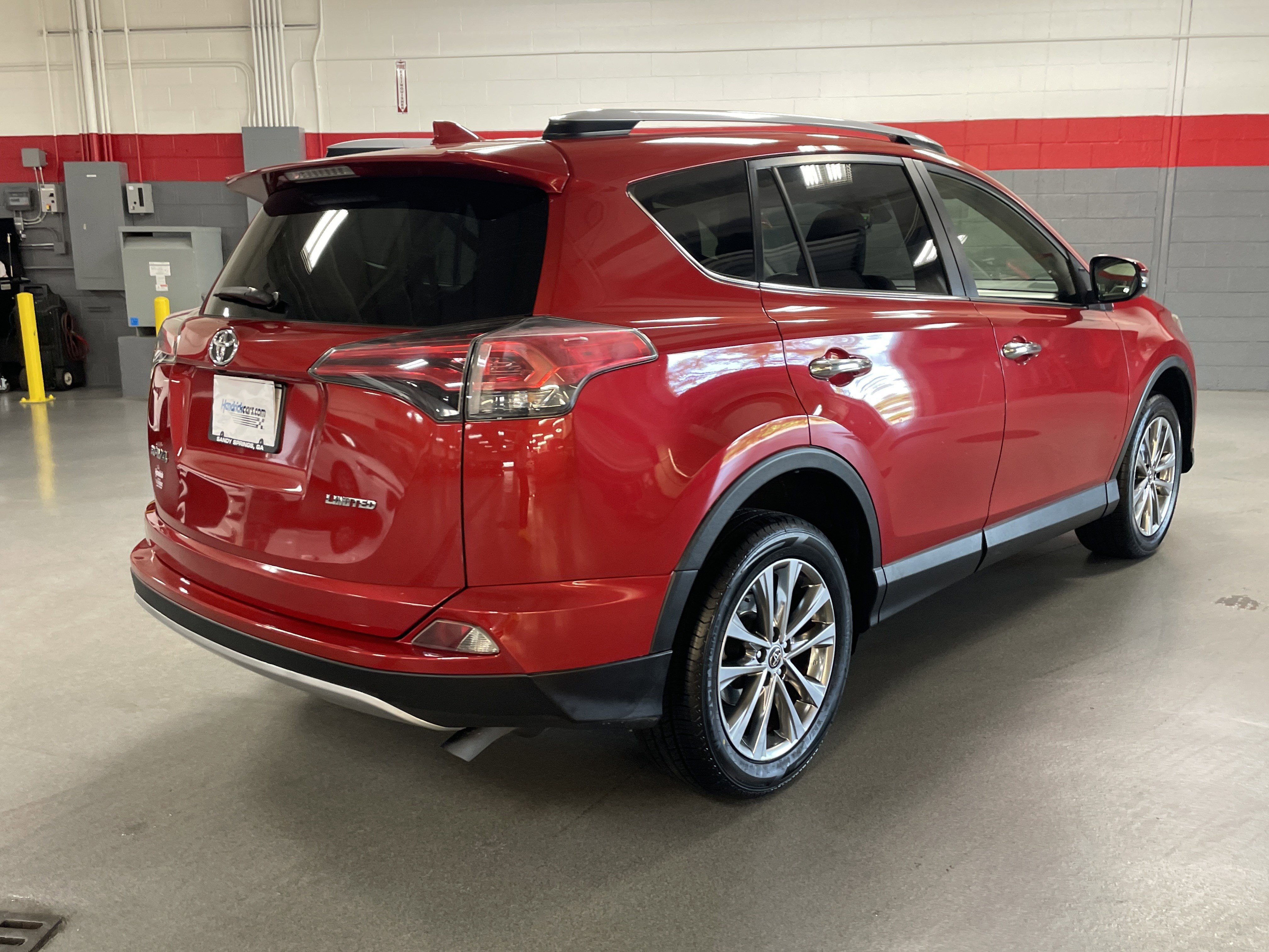 Used 2017 Toyota RAV4 Limited FWD image 10