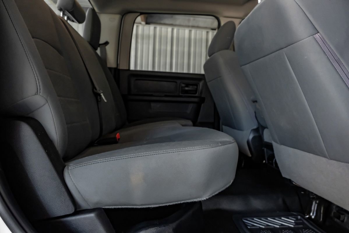 Used 2018 RAM 2500 Tradesman w/ Chrome Appearance Group image 35