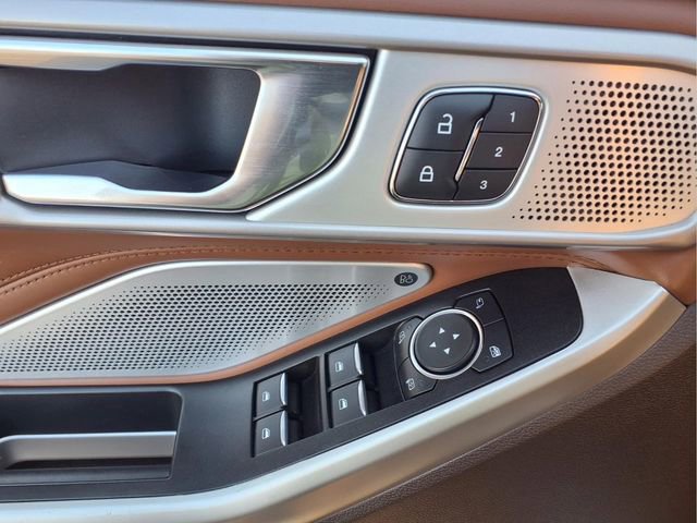 Used 2021 Ford Explorer King Ranch w/ Premium Technology Package AWD/4WD image 20