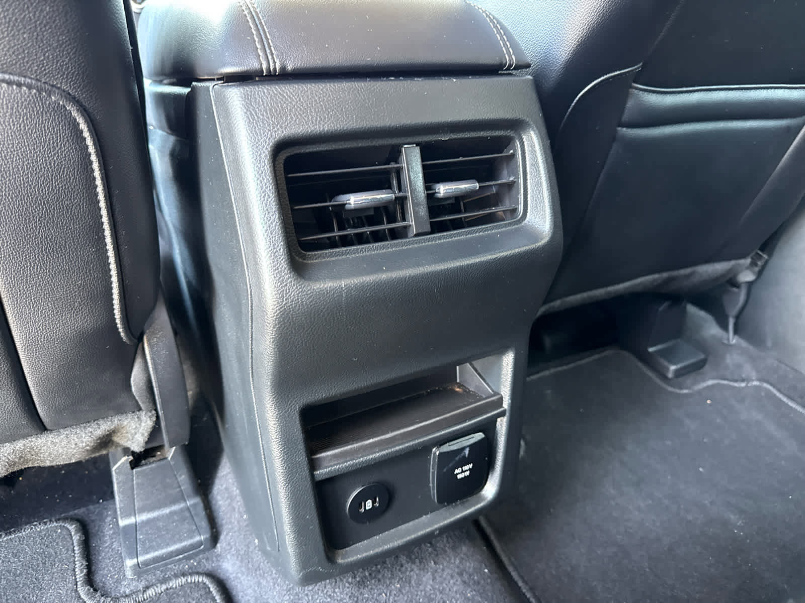 Certified 2024 Ford Edge Titanium image 24