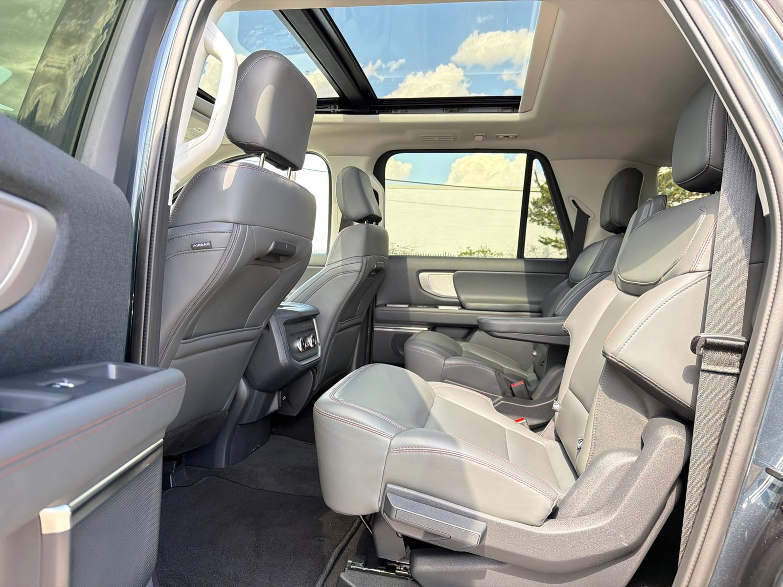 New 2025 Ford Expedition Max Active AWD/4WD image 19
