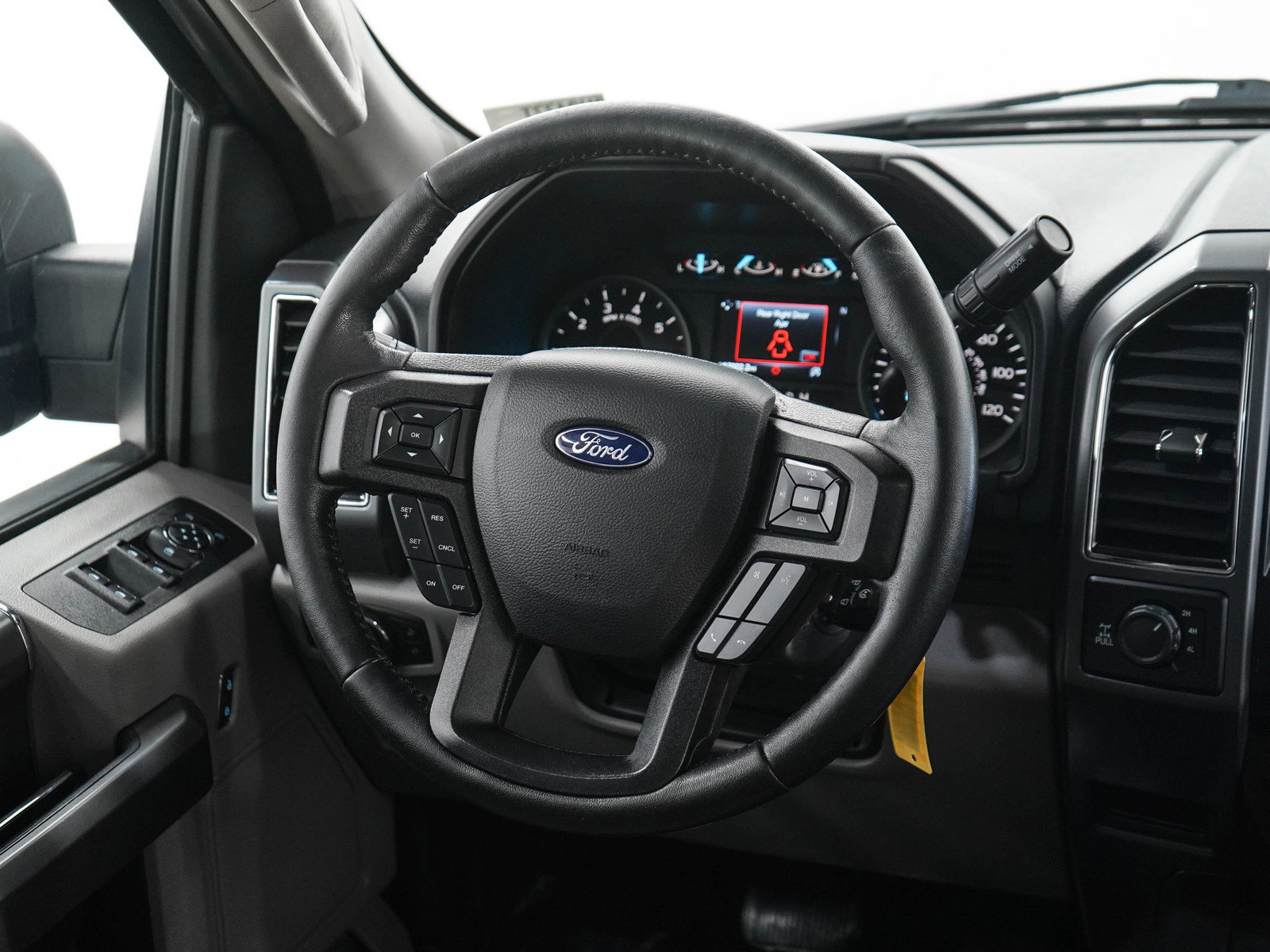 Used 2020 Ford F150 XLT w/ Equipment Group 302A Luxury AWD/4WD image 14